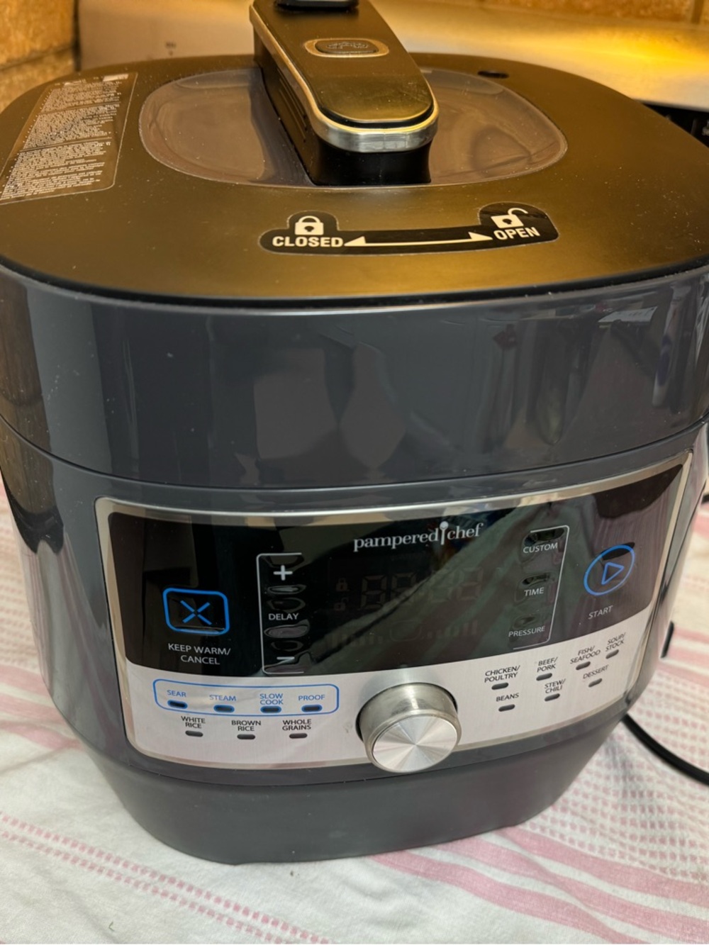 Pampered Chef Deluxe Multi Cooker/Quick Cooker Bundle